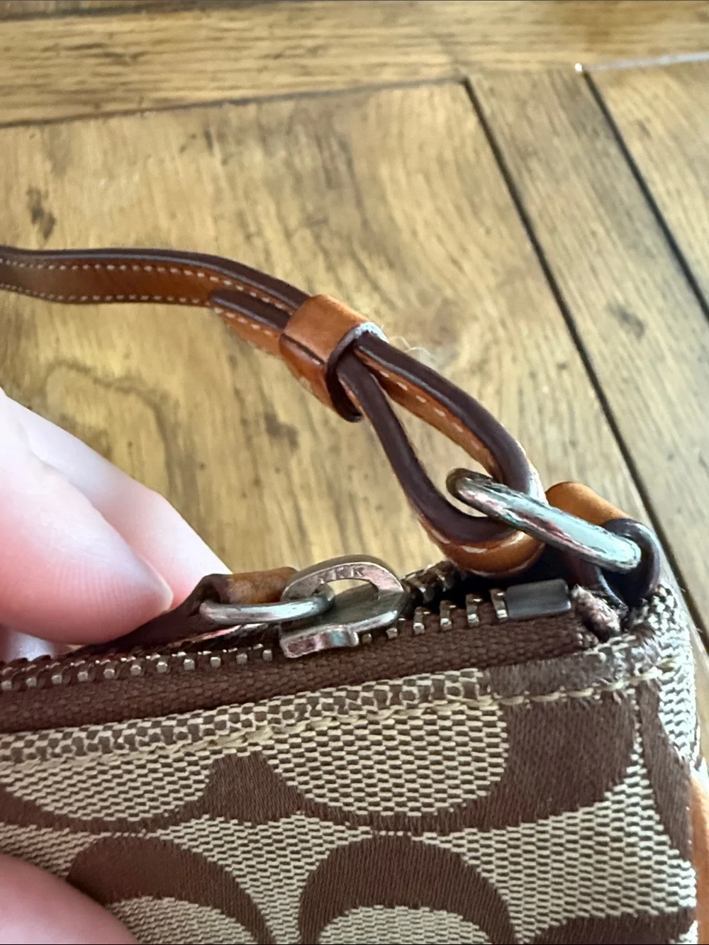 Coach Brown/Tan Signature Canvas Shoulder Bag - Picture 5 of 7